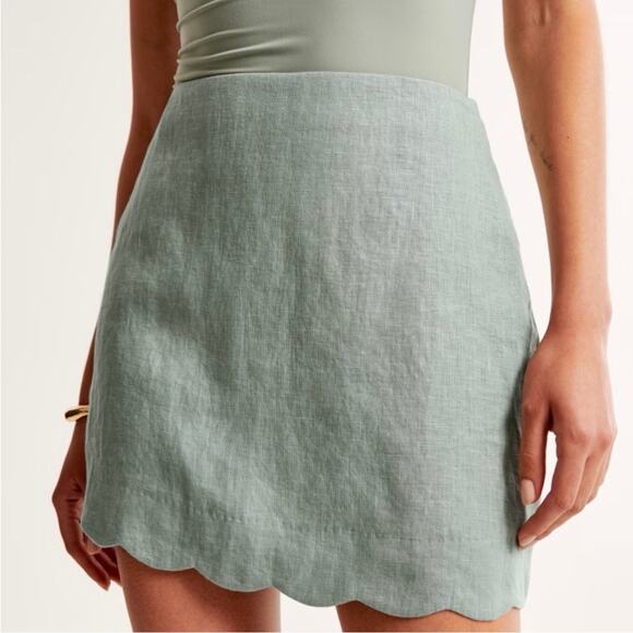 Abercrombie and Fitch Premium Linen Sage Green Scallop Hem Skort Size M - Picture 1 of 6